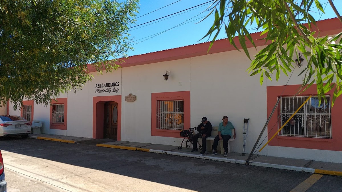Asilo de ancianos "Micaela Ortiz"