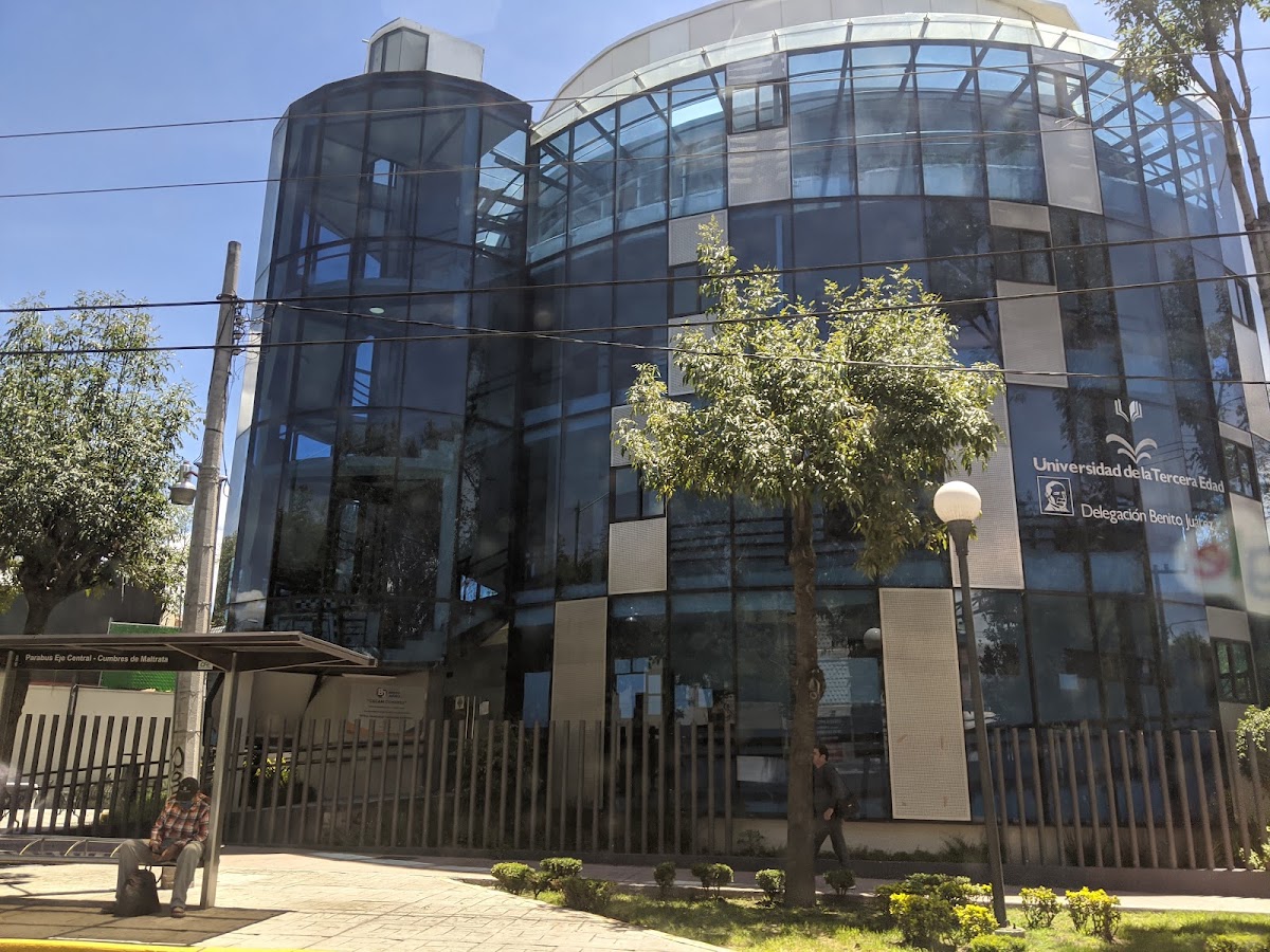 Universidad de la Tercera Edad, Campus Cumbres