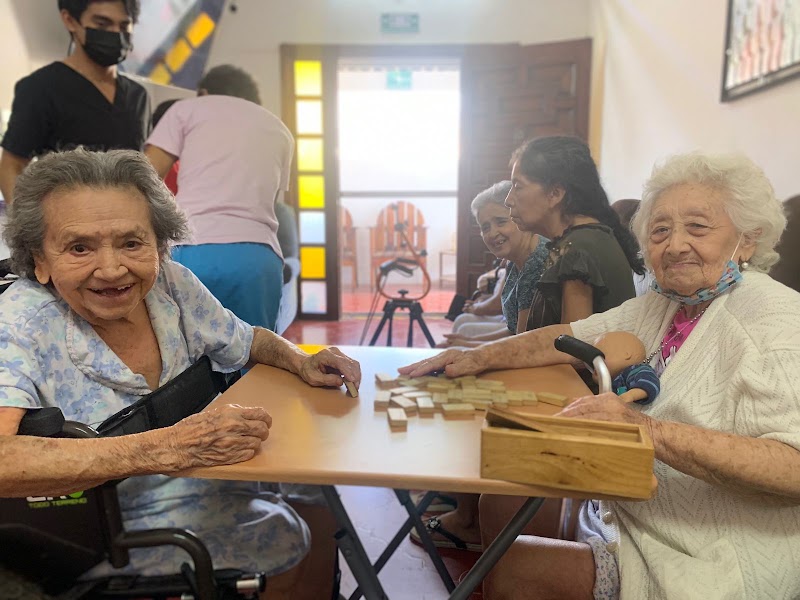 ESTANCIA GERIÁTRICA CRYAM