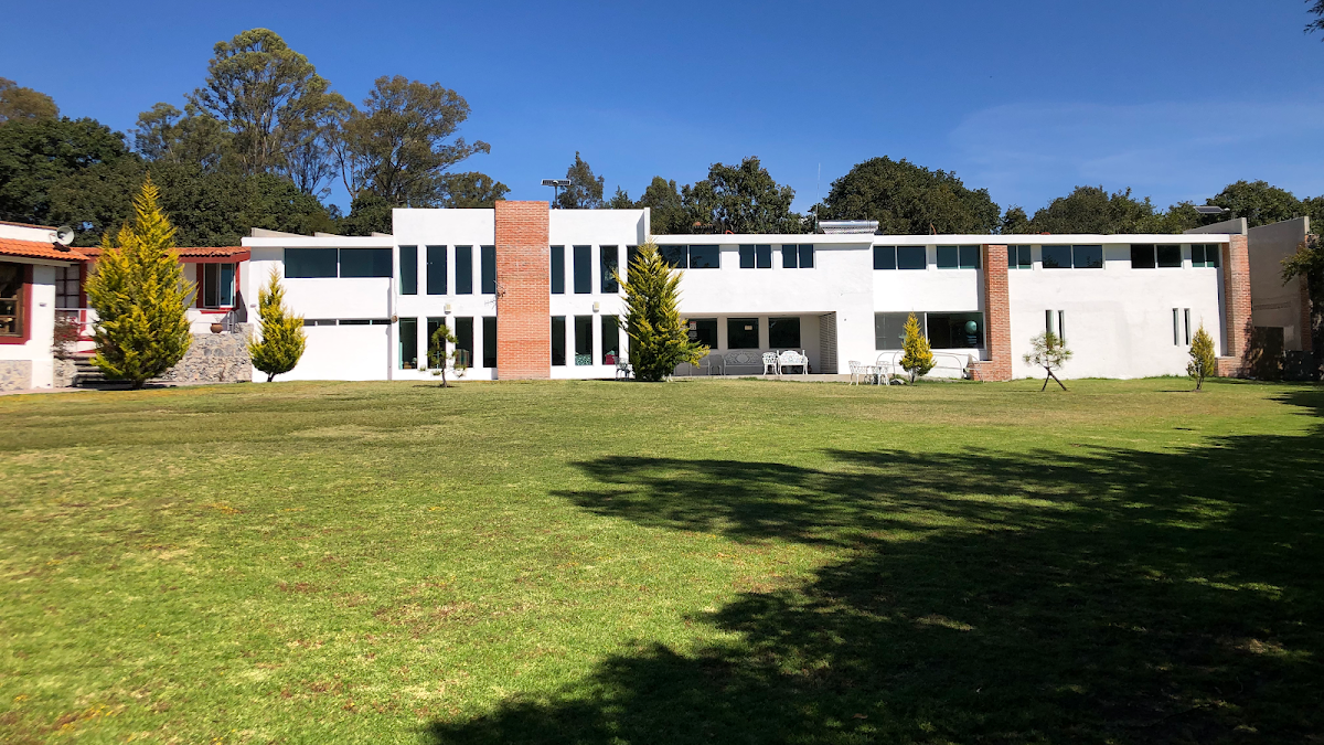 Residencia De Adultos Mayores Del Bosque