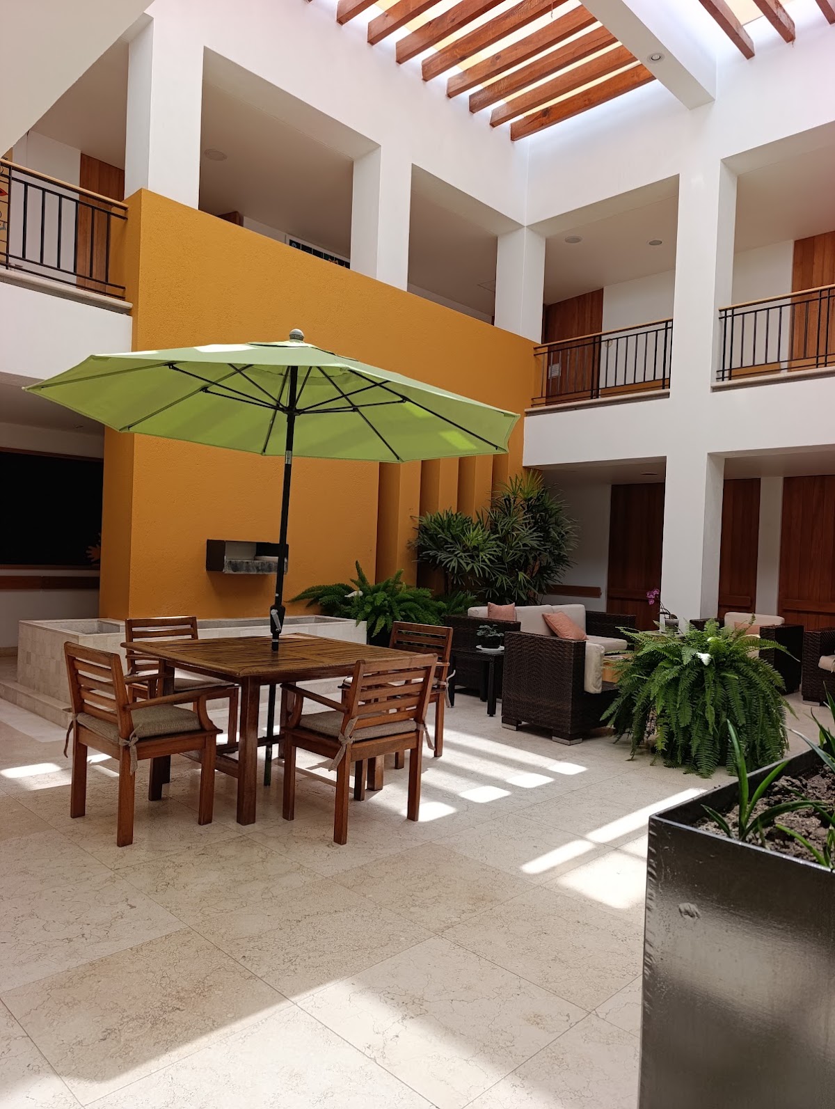 Quintalegre Residencia Adultos Mayores