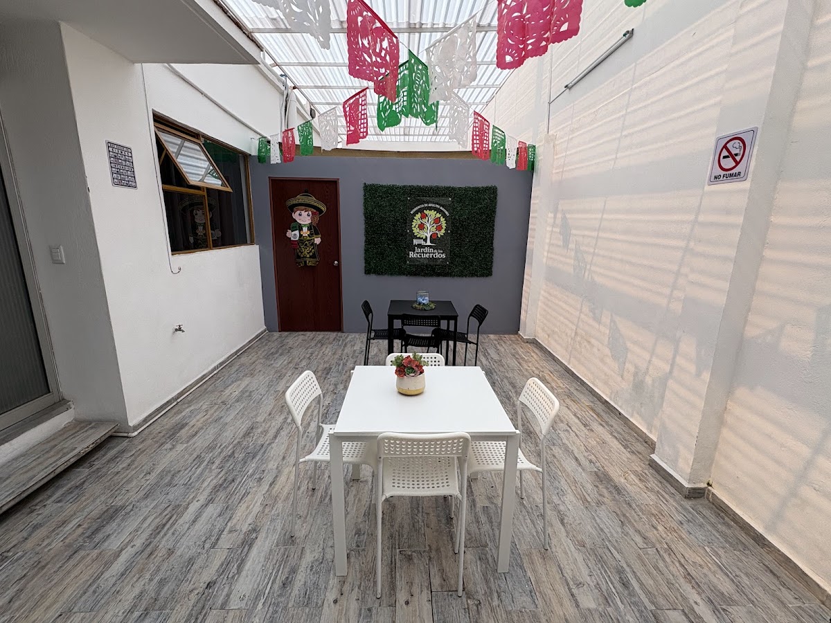 RESIDENCIA DE ADULTOS MAYORES JARDIN DE LOS RECUERDOS