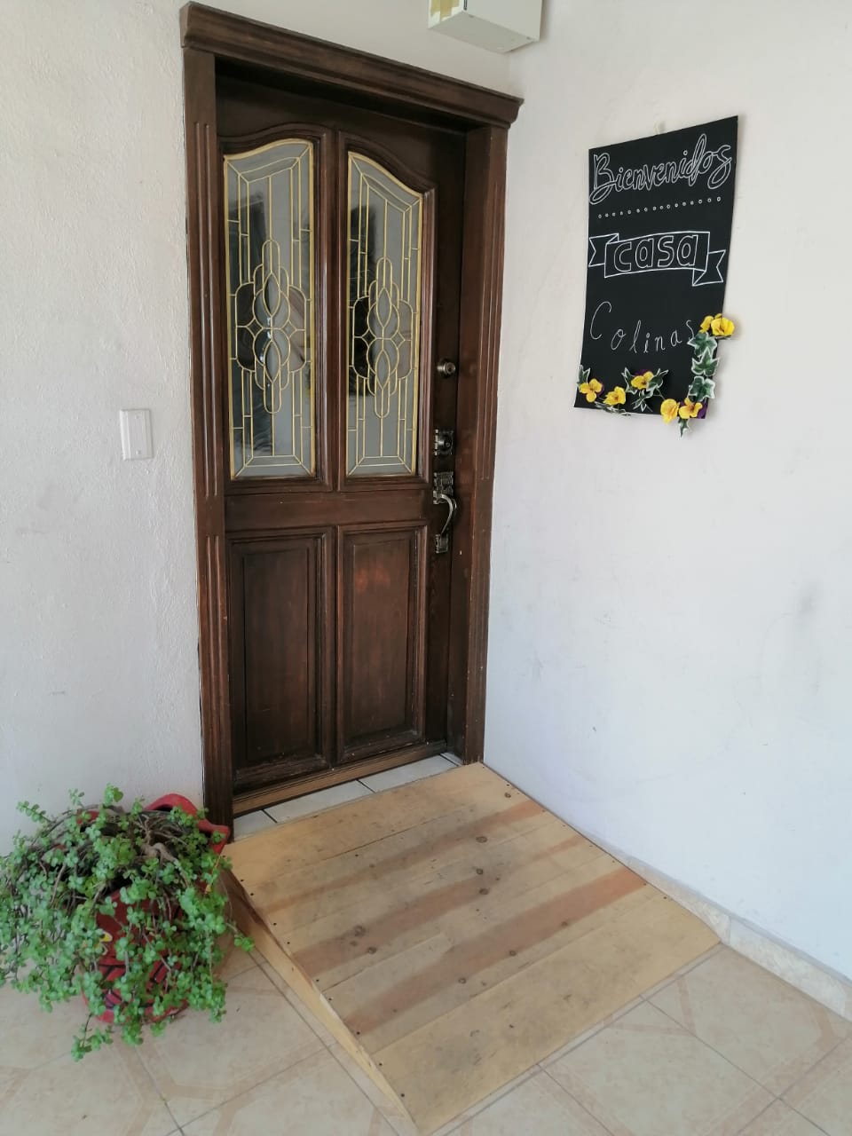 COLINAS CASA DE DESCANSO PARA ADULTOS MAYORES