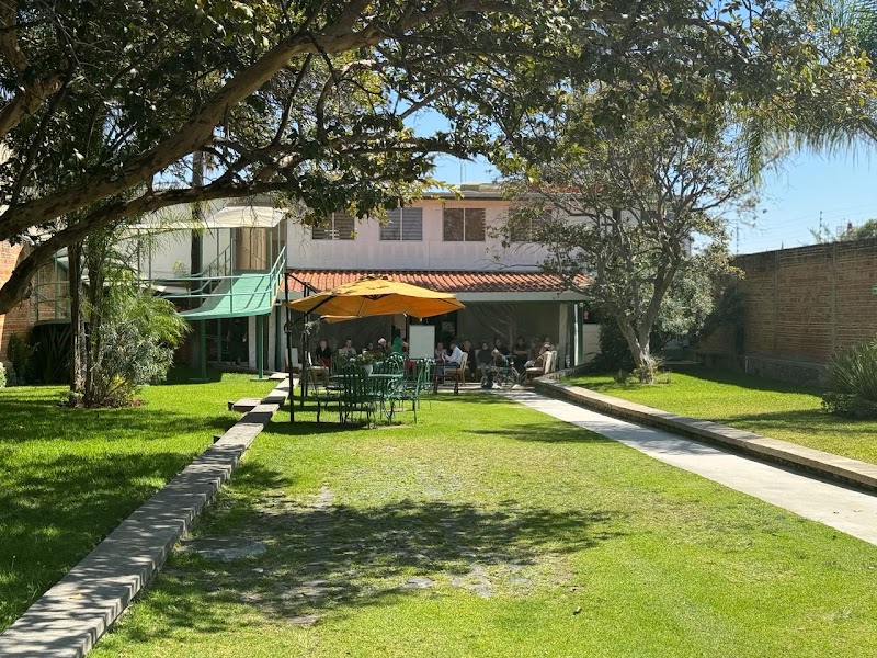 Casa de Descanso Amistad - Estancia para Adultos Mayores en Zapopan, Jalisco , México.