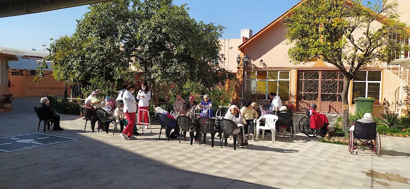 PAADE Fundacion de Atención y Asistencia para Ancianas Desvalidas IAP